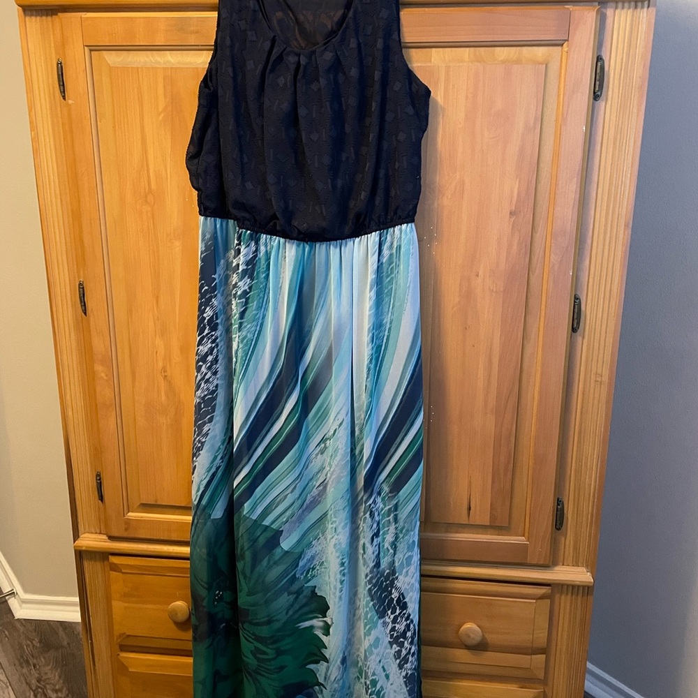 Elegant Navy and Teal Maxi Dress